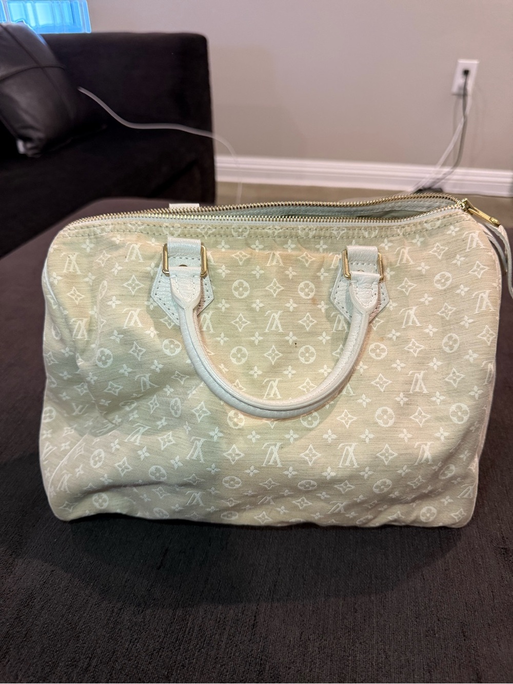Louis Vuitton Beige and White Monogram Satchel - Picture 3 of 10